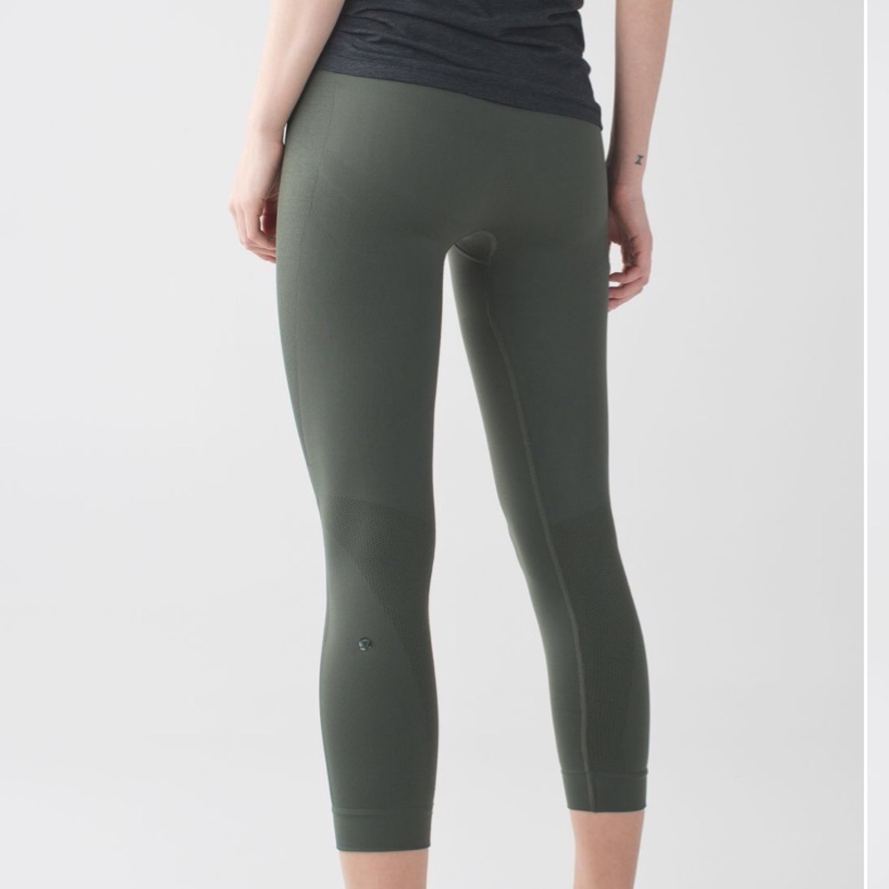 Green Lululemon ZoneIn Crop 🍋